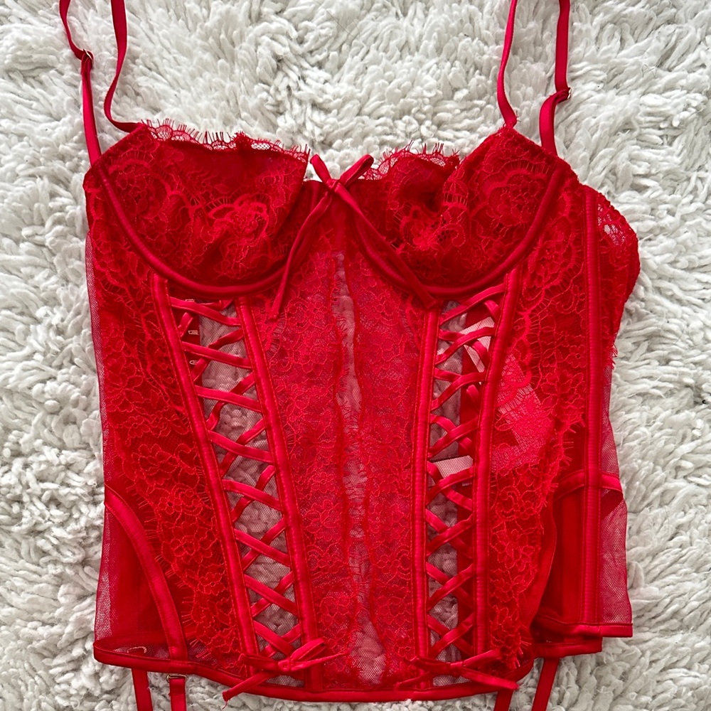 SOLD NWT Red Victoria’s Secret Corset ♥️